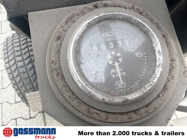 Tractor comunal Hako V 490 mit Schneeschild und Ketten: Foto 15 Tractor comunal Hako V 490 mit Schneeschild und Ketten: Foto 15