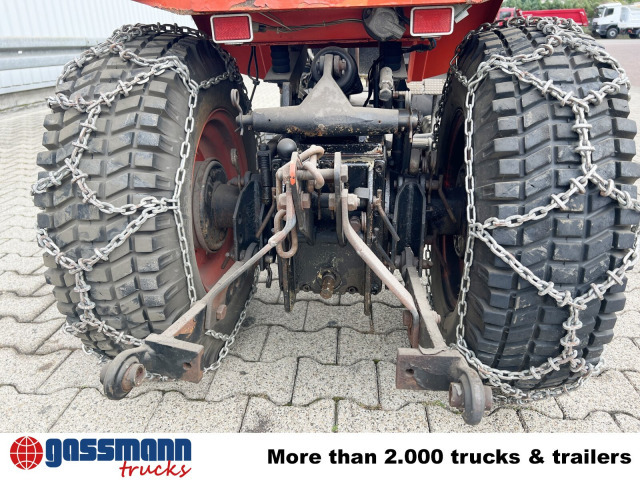 Tractor comunal Hako V 490 mit Schneeschild und Ketten: Foto 13 Tractor comunal Hako V 490 mit Schneeschild und Ketten: Foto 13