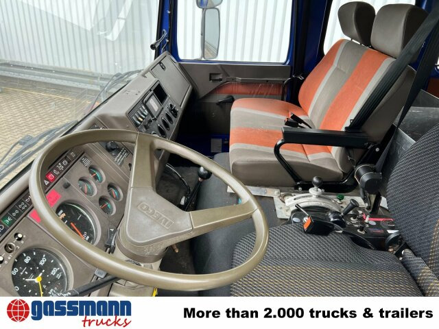Iveco 120-23 AW 4x4 Doka, V8-Motor, Gerätewagen, - Autospeciala de stins incendii: Foto 4 Iveco 120-23 AW 4x4 Doka, V8-Motor, Gerätewagen, - Autospeciala de stins incendii: Foto 4