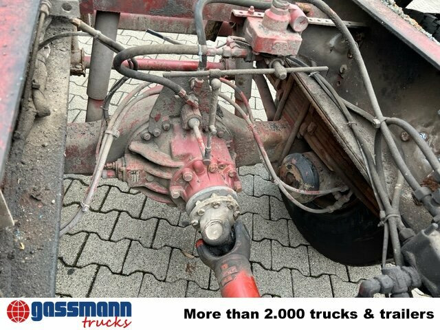 Iveco 150-16 4x2 - Camion cu macara: Foto 2 Iveco 150-16 4x2 - Camion cu macara: Foto 2