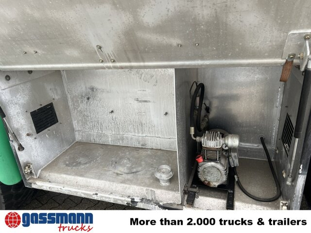 Iveco 190EH30 4x4 - Camion cisternă: Foto 3 Iveco 190EH30 4x4 - Camion cisternă: Foto 3