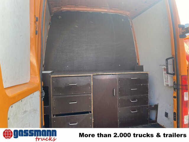 Iveco Daily 35S12 2,3 HPI 4x2, 8 Sitzplätze - Autoutilitară cabină dublă: Foto 5 Iveco Daily 35S12 2,3 HPI 4x2, 8 Sitzplätze - Autoutilitară cabină dublă: Foto 5