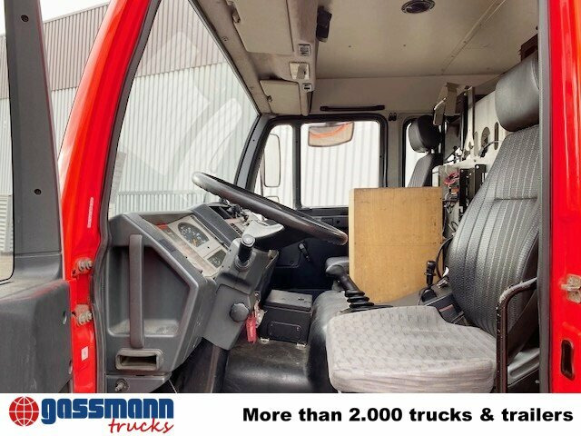 MAN 10.224 LC 4x2 BB Doka, TLF16/12, 6-Zylinder - Autospeciala de stins incendii: Foto 3 MAN 10.224 LC 4x2 BB Doka, TLF16/12, 6-Zylinder - Autospeciala de stins incendii: Foto 3