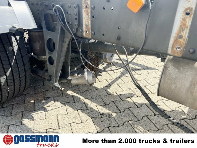 MAN 25/18.284 6x2-4 LL, Retarder, Lenkachse - Camion şasiu: Foto 2 MAN 25/18.284 6x2-4 LL, Retarder, Lenkachse - Camion şasiu: Foto 2