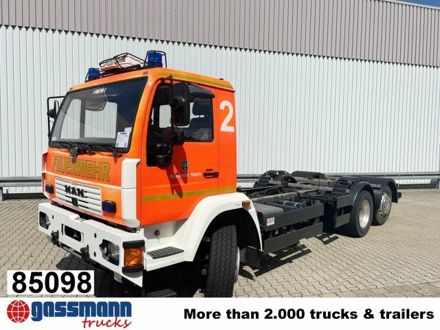 MAN 25/18.284 6x2-4 LL, Retarder, Lenkachse - Camion şasiu: Foto 1 MAN 25/18.284 6x2-4 LL, Retarder, Lenkachse - Camion şasiu: Foto 1