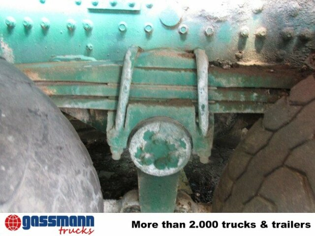 MAN 33.292 8x4 BB, 6-Zylinder - Autobetonieră cu pompă: Foto 3 MAN 33.292 8x4 BB, 6-Zylinder - Autobetonieră cu pompă: Foto 3