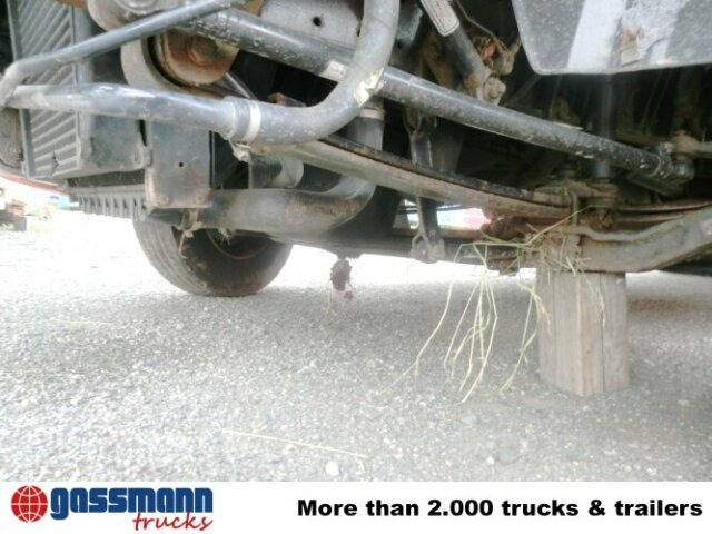 MAN L33 8.180 C 4x2, Unfallfahrzeug mit - Camion furgon: Foto 3 MAN L33 8.180 C 4x2, Unfallfahrzeug mit - Camion furgon: Foto 3