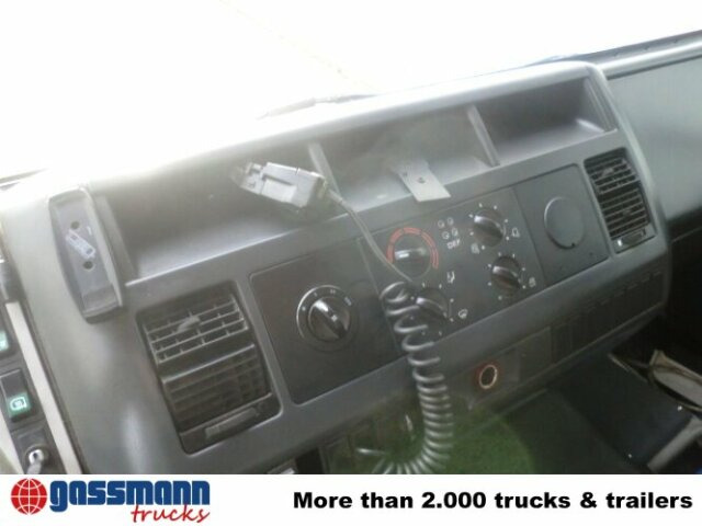 MAN L35 10.163 4x2 - Camion furgon: Foto 4 MAN L35 10.163 4x2 - Camion furgon: Foto 4