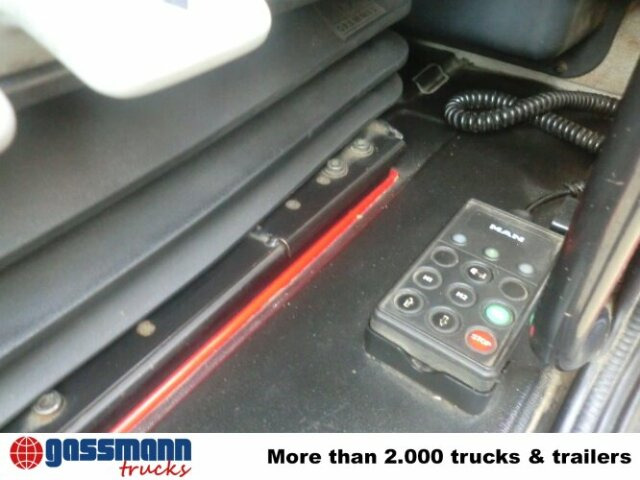 MAN L35 10.163 4x2 - Camion furgon: Foto 3 MAN L35 10.163 4x2 - Camion furgon: Foto 3