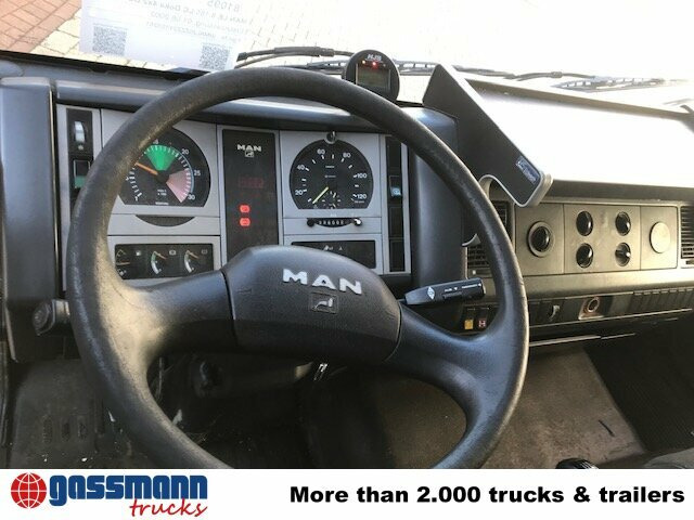 MAN LE 8.185 LC Doka 4x2 BB, 2x AHK - Camion platformă: Foto 2 MAN LE 8.185 LC Doka 4x2 BB, 2x AHK - Camion platformă: Foto 2