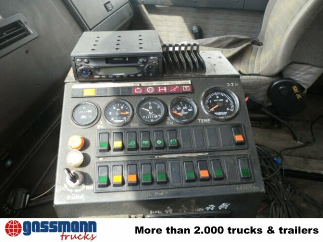 MAN M03 14.152 4x2, Schienenkehrmaschine - Măturătoare stradală: Foto 2 MAN M03 14.152 4x2, Schienenkehrmaschine - Măturătoare stradală: Foto 2