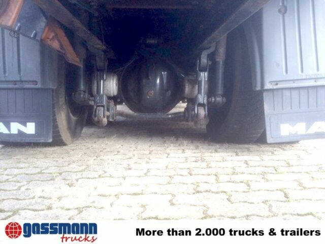 MAN TGA 26.413 BB 6x4 Kran Heckkran Jonsered 1020 - Camion forestier, Camion cu macara: Foto 4 MAN TGA 26.413 BB 6x4 Kran Heckkran Jonsered 1020 - Camion forestier, Camion cu macara: Foto 4