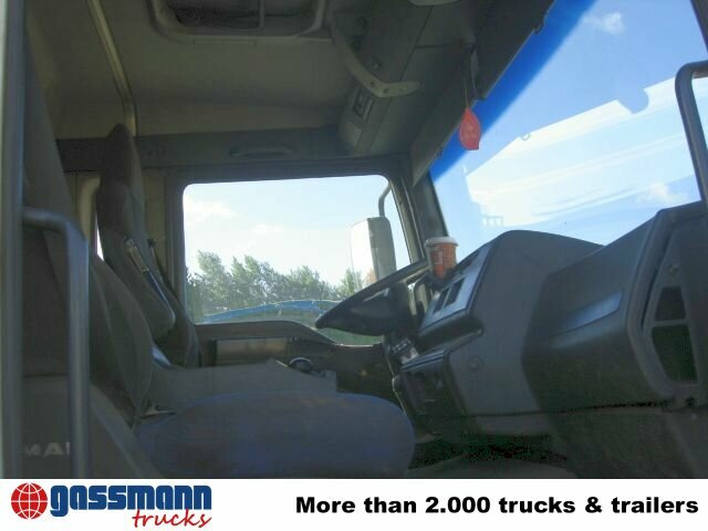 MAN TGA 26.413 BB 6x4 Kran Heckkran Jonsered 1020 - Camion forestier, Camion cu macara: Foto 2 MAN TGA 26.413 BB 6x4 Kran Heckkran Jonsered 1020 - Camion forestier, Camion cu macara: Foto 2