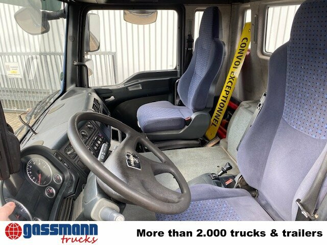 MAN TGA 35.480 8x4-4 BL, Lift-/Lenkachse - Camion şasiu: Foto 4 MAN TGA 35.480 8x4-4 BL, Lift-/Lenkachse - Camion şasiu: Foto 4