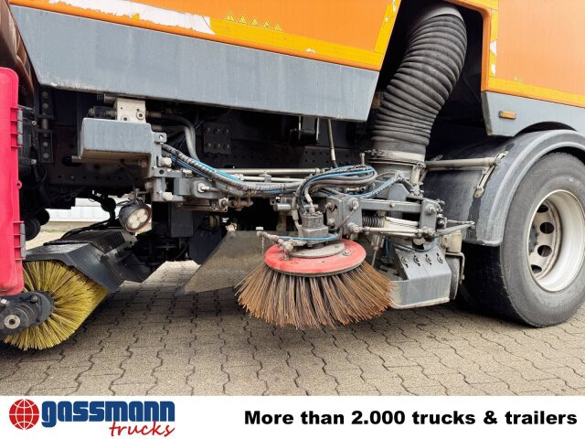 MAN TGM 18.250 4X2 BB, Kehrmaschine Brock SL200/2 - Măturătoare stradală: Foto 3 MAN TGM 18.250 4X2 BB, Kehrmaschine Brock SL200/2 - Măturătoare stradală: Foto 3