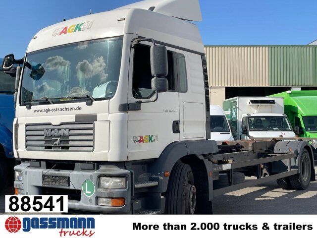 MAN TGM 18.330 4X2 LL, Fahrschulausstattung - Camion transport containere/ Swap body: Foto 1 MAN TGM 18.330 4X2 LL, Fahrschulausstattung - Camion transport containere/ Swap body: Foto 1