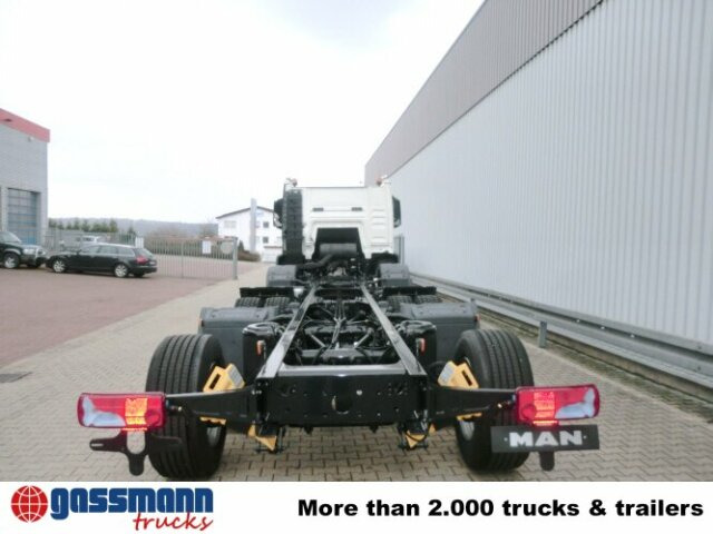 MAN TGS 50.480BB 10x4 Retarder, 3-f.NA - Camion şasiu: Foto 4 MAN TGS 50.480BB 10x4 Retarder, 3-f.NA - Camion şasiu: Foto 4