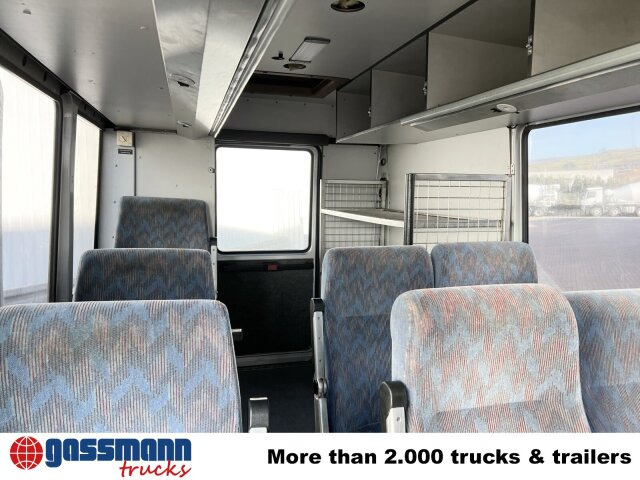 Mercedes-Benz 711 D-KA 4x2, Standklima, 11-Sitze, 2 x on stock - Microbuz, Transport persoane: Foto 5 Mercedes-Benz 711 D-KA 4x2, Standklima, 11-Sitze, 2 x on stock - Microbuz, Transport persoane: Foto 5