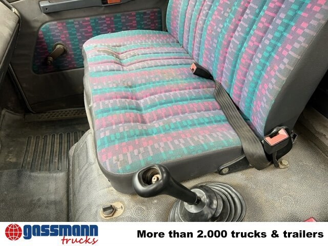 Mercedes-Benz 811 K 4x2 - Camion basculantă: Foto 4 Mercedes-Benz 811 K 4x2 - Camion basculantă: Foto 4