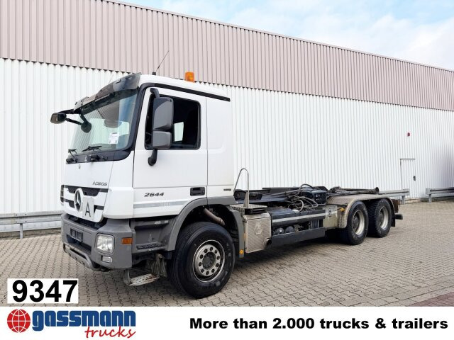 Mercedes-Benz Actros 2644 L 6x4 - Camion şasiu: Foto 1 Mercedes-Benz Actros 2644 L 6x4 - Camion şasiu: Foto 1