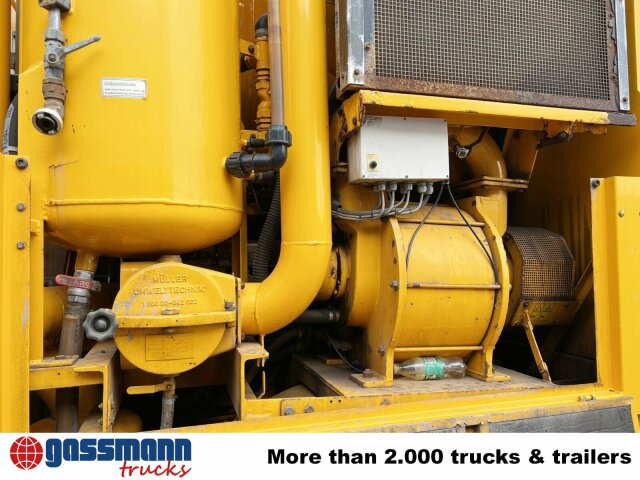 Mercedes-Benz Actros 3243 K 8x4/4, Müller Saug- und - Măturătoare stradală: Foto 4 Mercedes-Benz Actros 3243 K 8x4/4, Müller Saug- und - Măturătoare stradală: Foto 4