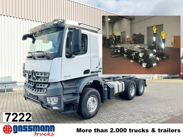 Mercedes-Benz Arocs 2642 K 6x4/33 - Camion cu cârlig: Foto 1 Mercedes-Benz Arocs 2642 K 6x4/33 - Camion cu cârlig: Foto 1