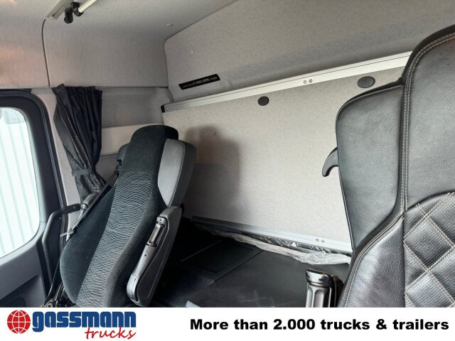 Mercedes-Benz Arocs 3258 LK 8x4/4, Retarder, Bi-Xenon, - Autobasculantă: Foto 4 Mercedes-Benz Arocs 3258 LK 8x4/4, Retarder, Bi-Xenon, - Autobasculantă: Foto 4