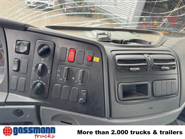 Mercedes-Benz Atego 1023 A 4x4, Einzelbereifung, Heckkran - Camion şasiu, Camion cu macara: Foto 4 Mercedes-Benz Atego 1023 A 4x4, Einzelbereifung, Heckkran - Camion şasiu, Camion cu macara: Foto 4