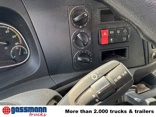 Mercedes-Benz Atego 1221 L 4x2 mit LBW BÄR - Camion platformă: Foto 2 Mercedes-Benz Atego 1221 L 4x2 mit LBW BÄR - Camion platformă: Foto 2