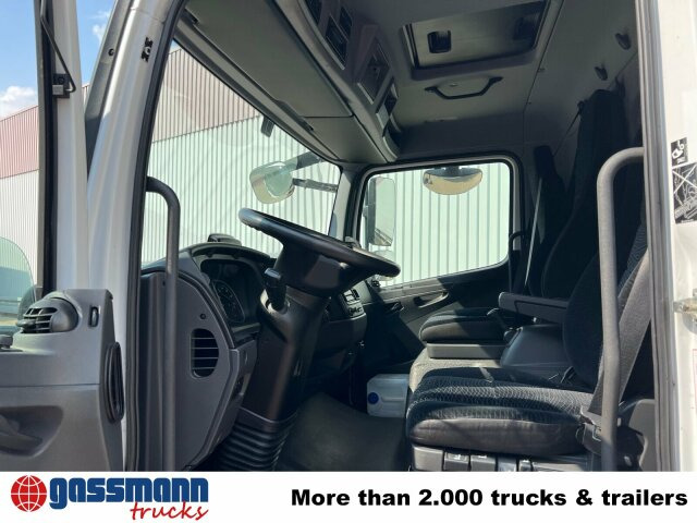 Mercedes-Benz Atego 818/23 L 4x2 mit Sörensen LBW - Camion platformă: Foto 3 Mercedes-Benz Atego 818/23 L 4x2 mit Sörensen LBW - Camion platformă: Foto 3