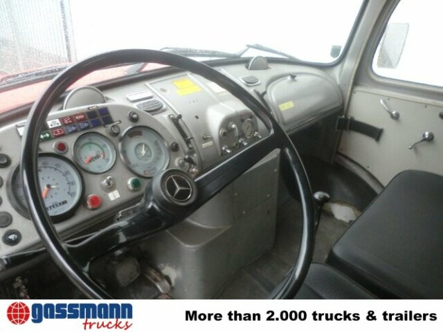 Mercedes-Benz LAK 1924 4x4 TLF, Feuerwehr - Autospeciala de stins incendii: Foto 2 Mercedes-Benz LAK 1924 4x4 TLF, Feuerwehr - Autospeciala de stins incendii: Foto 2