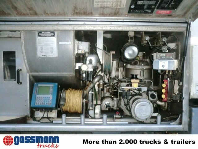 Mercedes-Benz SK 1824 L 4x2, Esterer Tankaufbau ca. 13.100l, 2 - Camion cisternă: Foto 2 Mercedes-Benz SK 1824 L 4x2, Esterer Tankaufbau ca. 13.100l, 2 - Camion cisternă: Foto 2