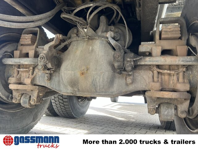 Mercedes-Benz SK II 2638/44 A 6x6, V8, Retarder, Kran, 2x - Camion cu macara: Foto 2 Mercedes-Benz SK II 2638/44 A 6x6, V8, Retarder, Kran, 2x - Camion cu macara: Foto 2