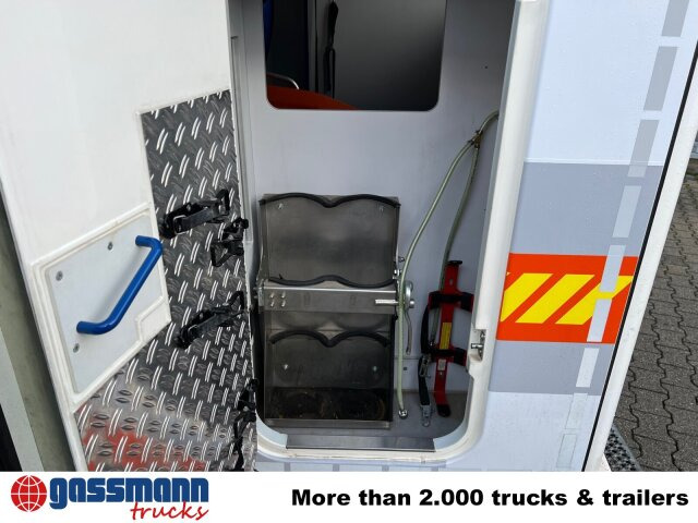 Mercedes-Benz Sprinter 313 CDI 4x2, Rettungswagen - Dubă: Foto 2 Mercedes-Benz Sprinter 313 CDI 4x2, Rettungswagen - Dubă: Foto 2