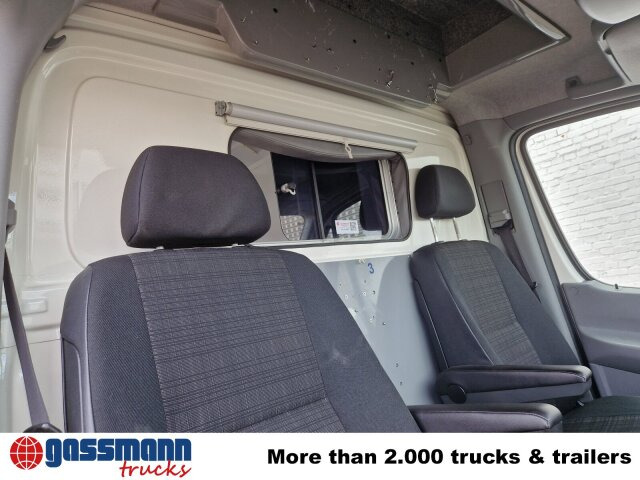 Mercedes-Benz Sprinter 516 CDI 4x2, Rettungswagen - Dubă: Foto 5 Mercedes-Benz Sprinter 516 CDI 4x2, Rettungswagen - Dubă: Foto 5
