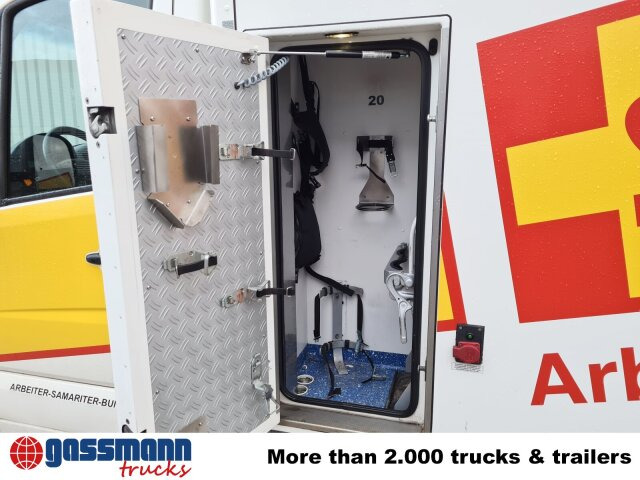 Mercedes-Benz Sprinter 516 CDI 4x2, Rettungswagen - Dubă: Foto 4 Mercedes-Benz Sprinter 516 CDI 4x2, Rettungswagen - Dubă: Foto 4