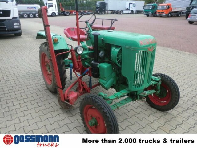 NORMAG F12B - Tractor agricol: Foto 2 NORMAG F12B - Tractor agricol: Foto 2