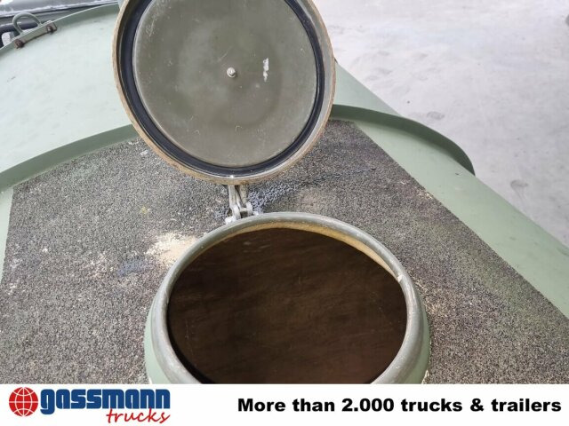 Renault Midliner S170 4x4, 6000l Wassertank - Camion cisternă: Foto 4 Renault Midliner S170 4x4, 6000l Wassertank - Camion cisternă: Foto 4