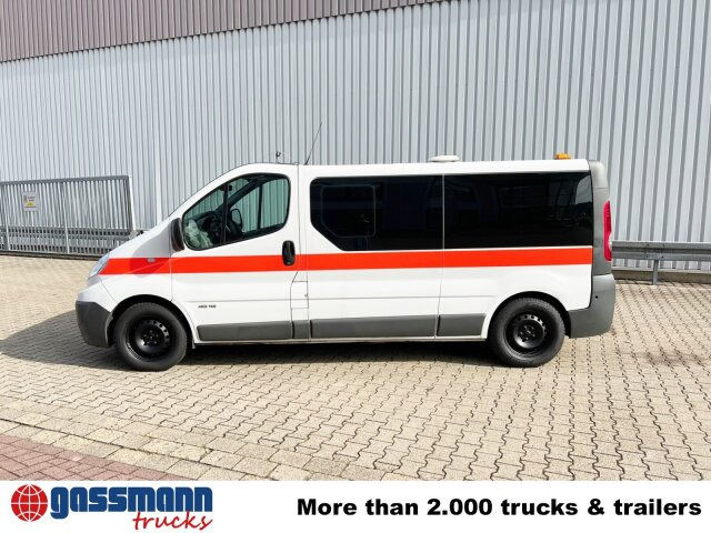 Renault Trafik 2.0 dCi115 4x2, Krankentransporter - Ambulanță: Foto 4 Renault Trafik 2.0 dCi115 4x2, Krankentransporter - Ambulanță: Foto 4