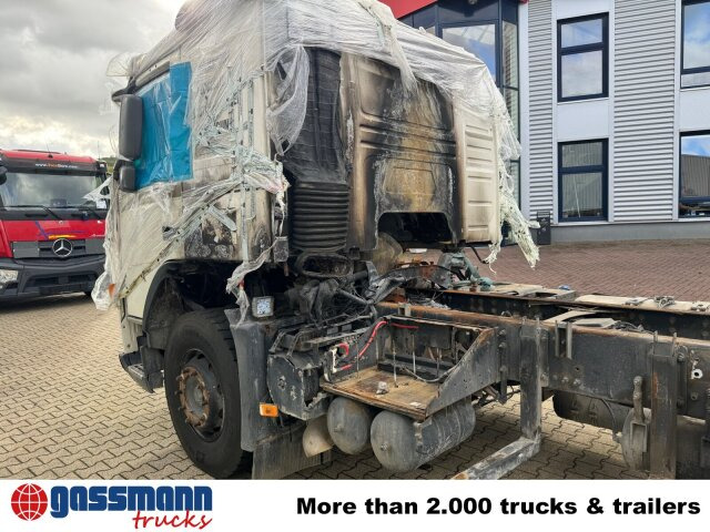 Volvo FM 380 6x4 R mit Brandschaden - Camion basculantă: Foto 2 Volvo FM 380 6x4 R mit Brandschaden - Camion basculantă: Foto 2