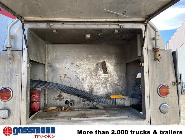 Wassertank 10.000l, 3 Kammern - Camion cisternă: Foto 3 Wassertank 10.000l, 3 Kammern - Camion cisternă: Foto 3
