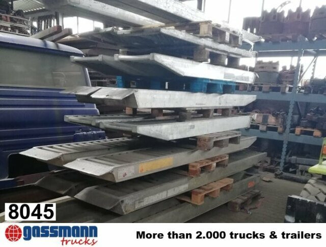 Versch. Alu Auffahrrampen - Rampă de încărcare: Foto 1 Versch. Alu Auffahrrampen - Rampă de încărcare: Foto 1