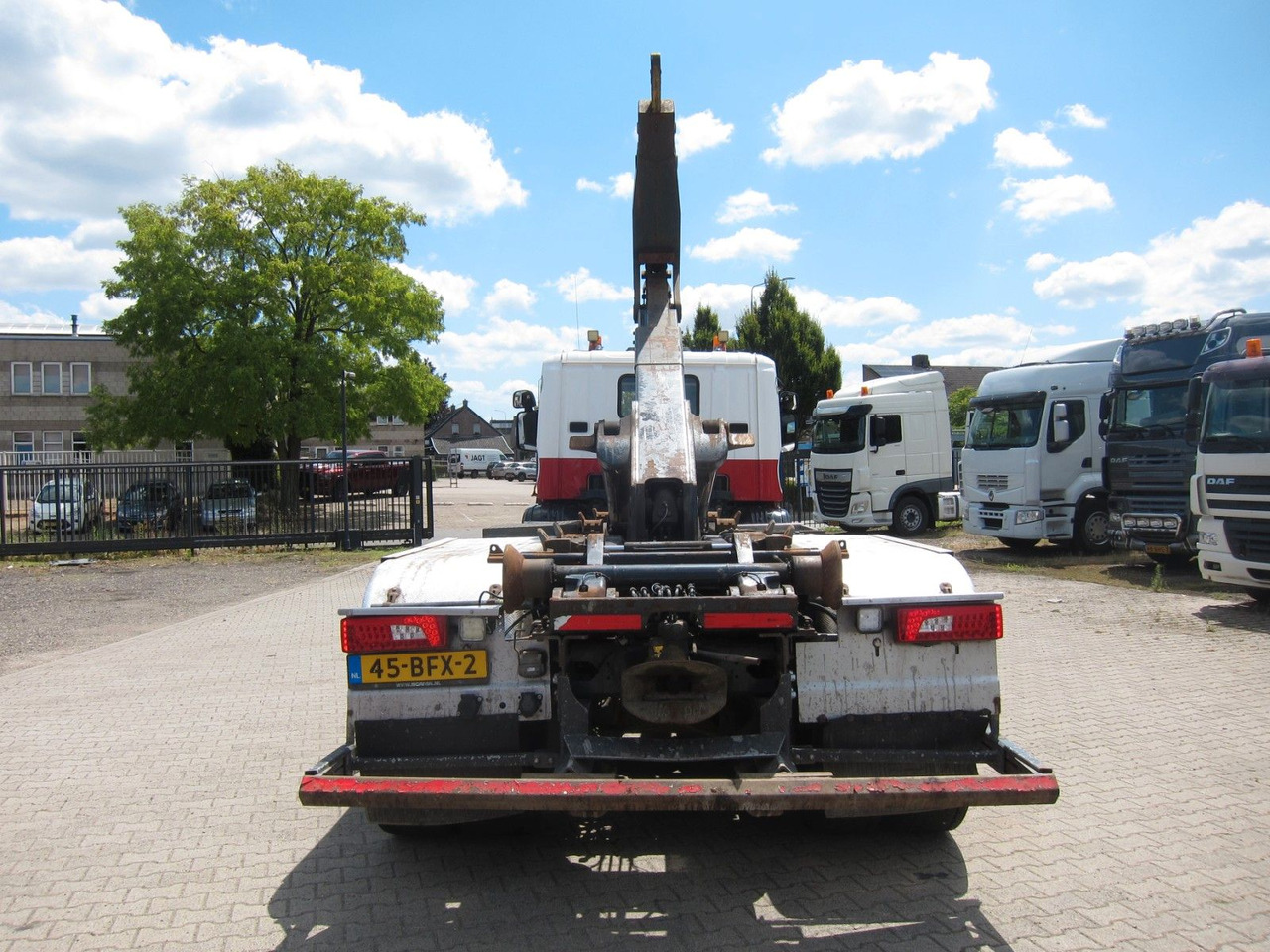 Scania P410 CB6X2 HSA Hyva 22T Haken E6 Liftachse - Camion cu cârlig: Foto 4 Scania P410 CB6X2 HSA Hyva 22T Haken E6 Liftachse - Camion cu cârlig: Foto 4