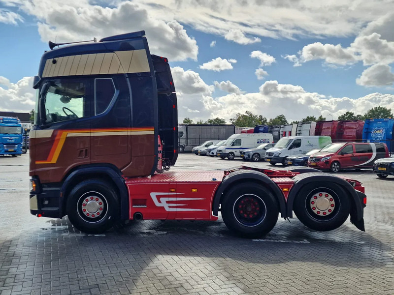 Scania R500 NGS Highline 6x2 - PTO/Hydraulic - Custom interior - Full air - 2.95 WB - Cap tractor: Foto 4 Scania R500 NGS Highline 6x2 - PTO/Hydraulic - Custom interior - Full air - 2.95 WB - Cap tractor: Foto 4