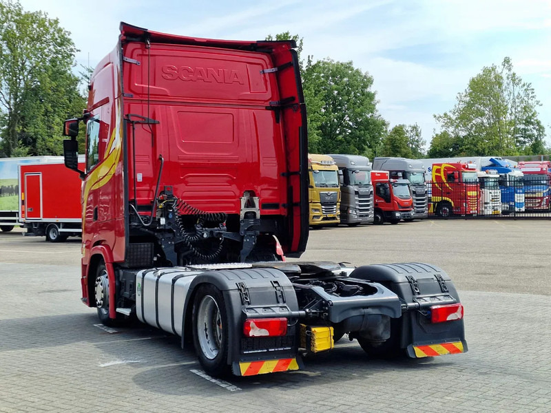 Scania S500 NGS Highline 4x2 - Low deck - Retarder - Night clima - Full air - Leather - Navi - Cap tractor: Foto 5 Scania S500 NGS Highline 4x2 - Low deck - Retarder - Night clima - Full air - Leather - Navi - Cap tractor: Foto 5