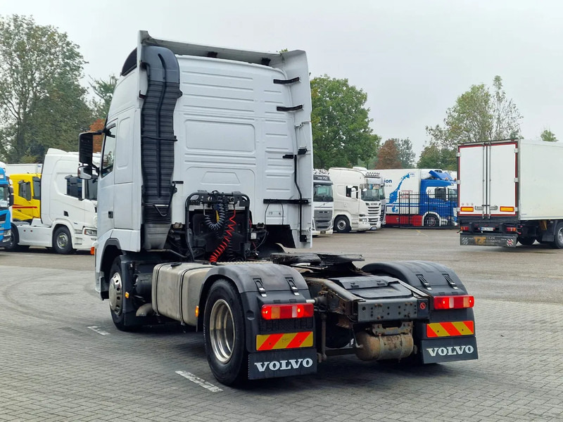 Volvo FH 13.440 Globetrotter XL 4x2 - Manual gearbox - Euro 5 - Low KM - Cap tractor: Foto 5 Volvo FH 13.440 Globetrotter XL 4x2 - Manual gearbox - Euro 5 - Low KM - Cap tractor: Foto 5