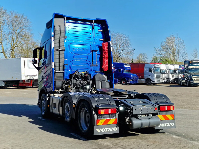 Volvo FH 13.500 Globetrotter XL 6x2 - I Save - I parkcool - Navi - Leather - Cap tractor: Foto 5 Volvo FH 13.500 Globetrotter XL 6x2 - I Save - I parkcool - Navi - Leather - Cap tractor: Foto 5