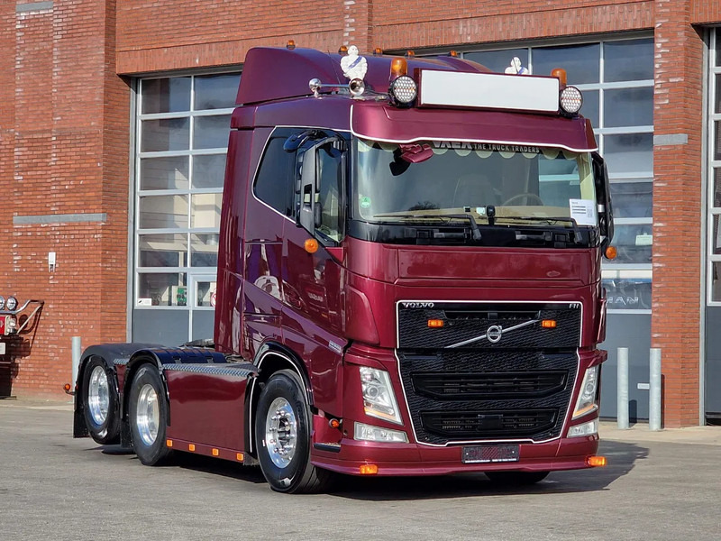 Volvo FH 13.540 Lowroof 6x2 - Show truck - Custom interior - Full air suspension - I parkcool - VEB+ - Cap tractor: Foto 1 Volvo FH 13.540 Lowroof 6x2 - Show truck - Custom interior - Full air suspension - I parkcool - VEB+ - Cap tractor: Foto 1