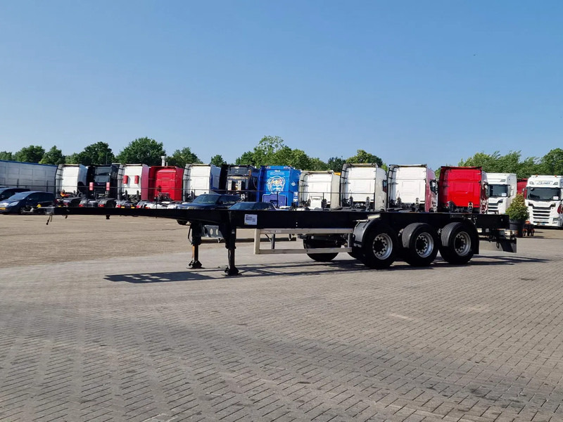 Latre Chassis - 3 axle BPW - Drum brakes - Semiremorcă transport containere/ Swap body: Foto 3 Latre Chassis - 3 axle BPW - Drum brakes - Semiremorcă transport containere/ Swap body: Foto 3