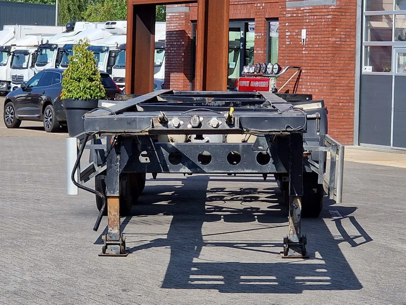 Latre Chassis - 3 axle BPW - Drum brakes - Semiremorcă transport containere/ Swap body: Foto 2 Latre Chassis - 3 axle BPW - Drum brakes - Semiremorcă transport containere/ Swap body: Foto 2